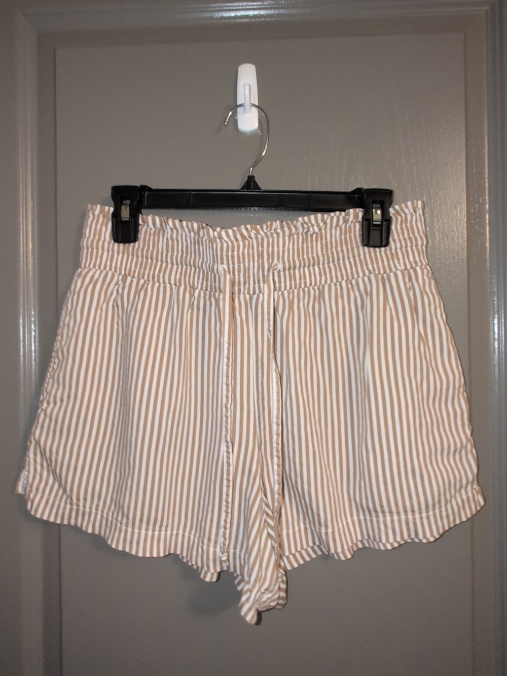 Abercrombie & Fitch Beige and White Striped High Waist Shorts